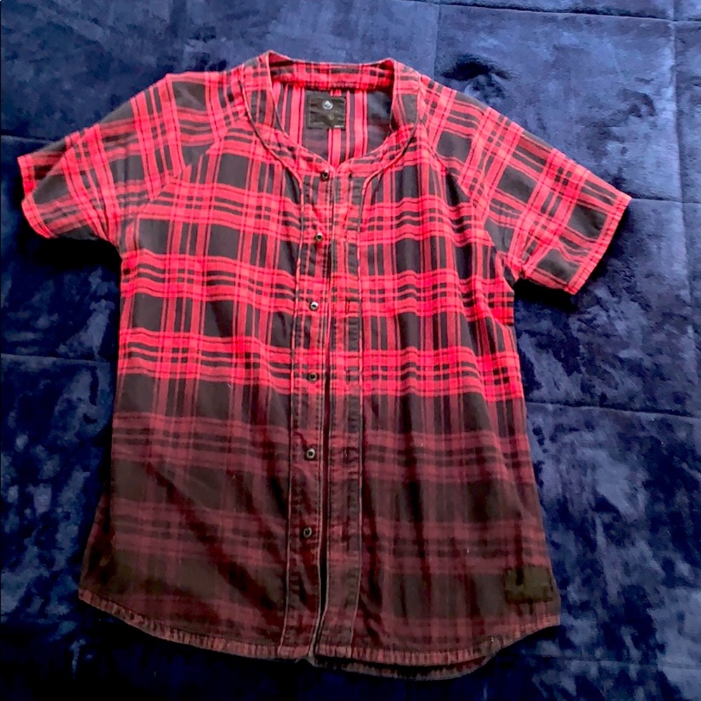 Red&Black Plaid Short-Sleeve Button Down